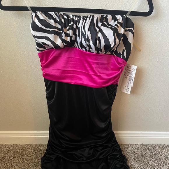 Dresses & Skirts - super cute y2k dress literally from the 2000s. thanks to my mom lol.